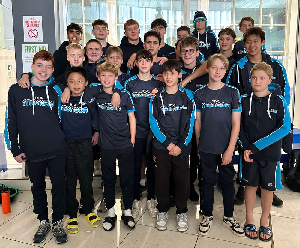 RTW Monson celebrate return of Kent relays